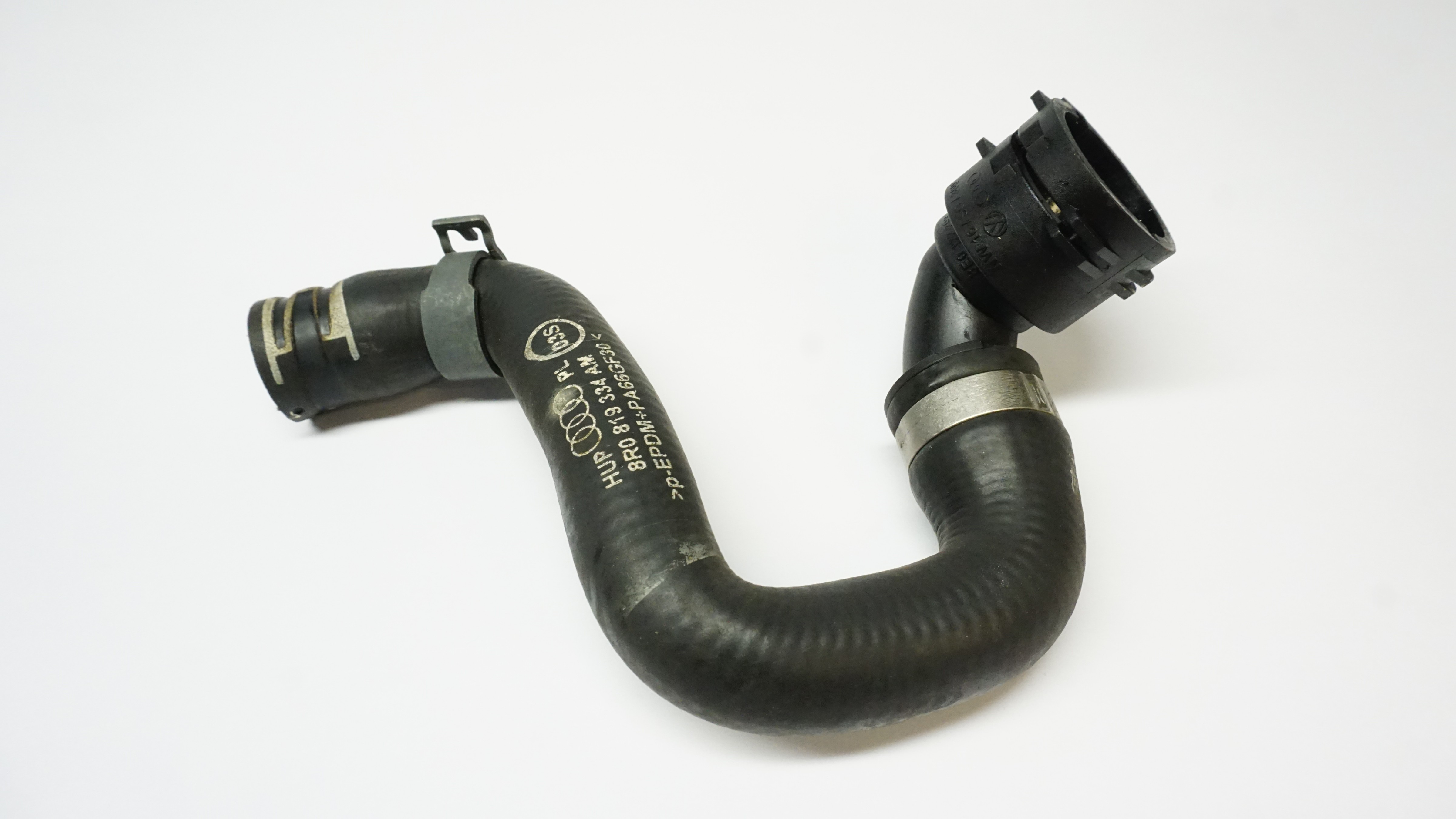 {{ data.manufacturerpartnumber }}