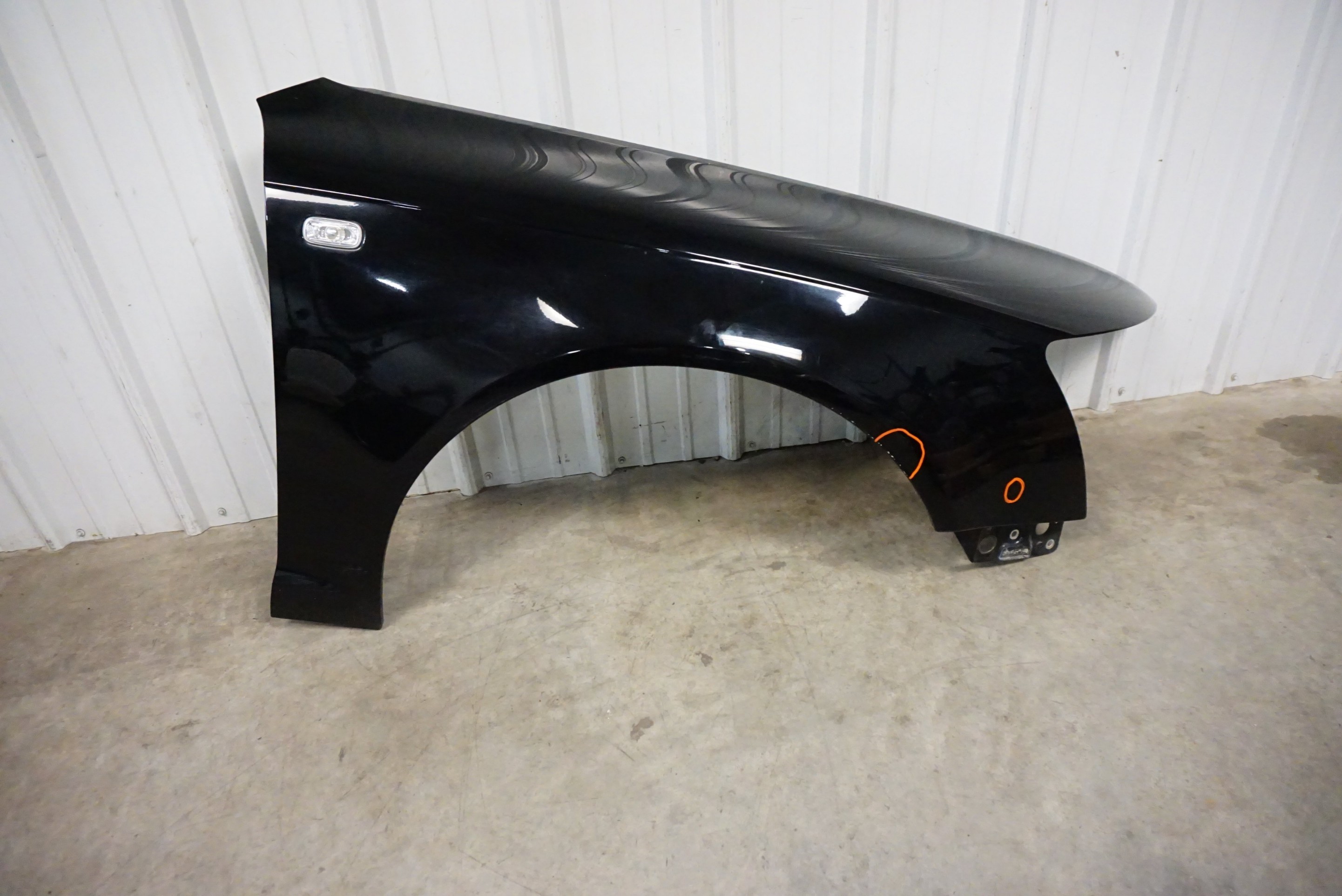 2005-2008 AUDI A6 Passenger Side Fender 4F0821104A - Picture 1 of 7