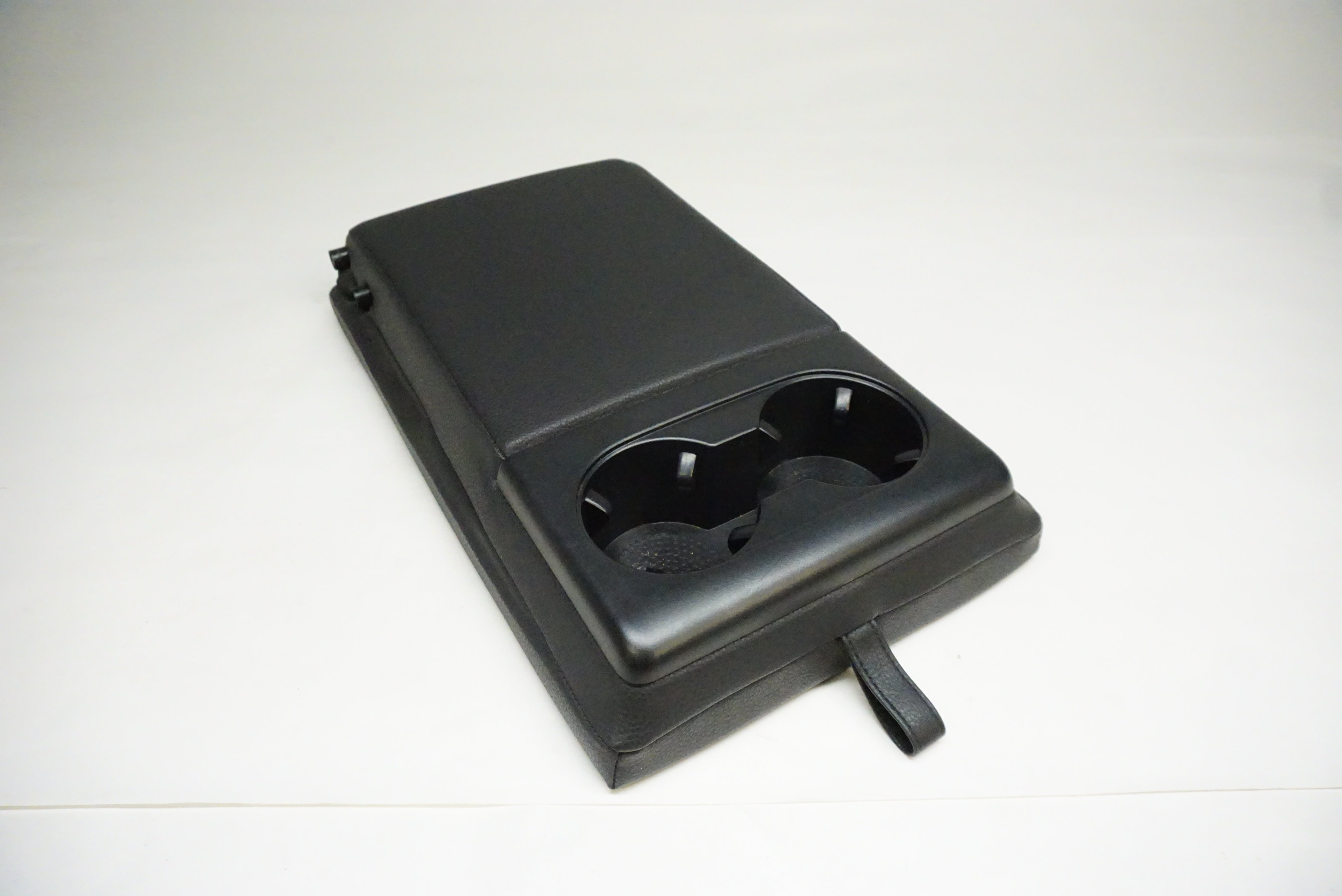 {{ data.manufacturerpartnumber }}