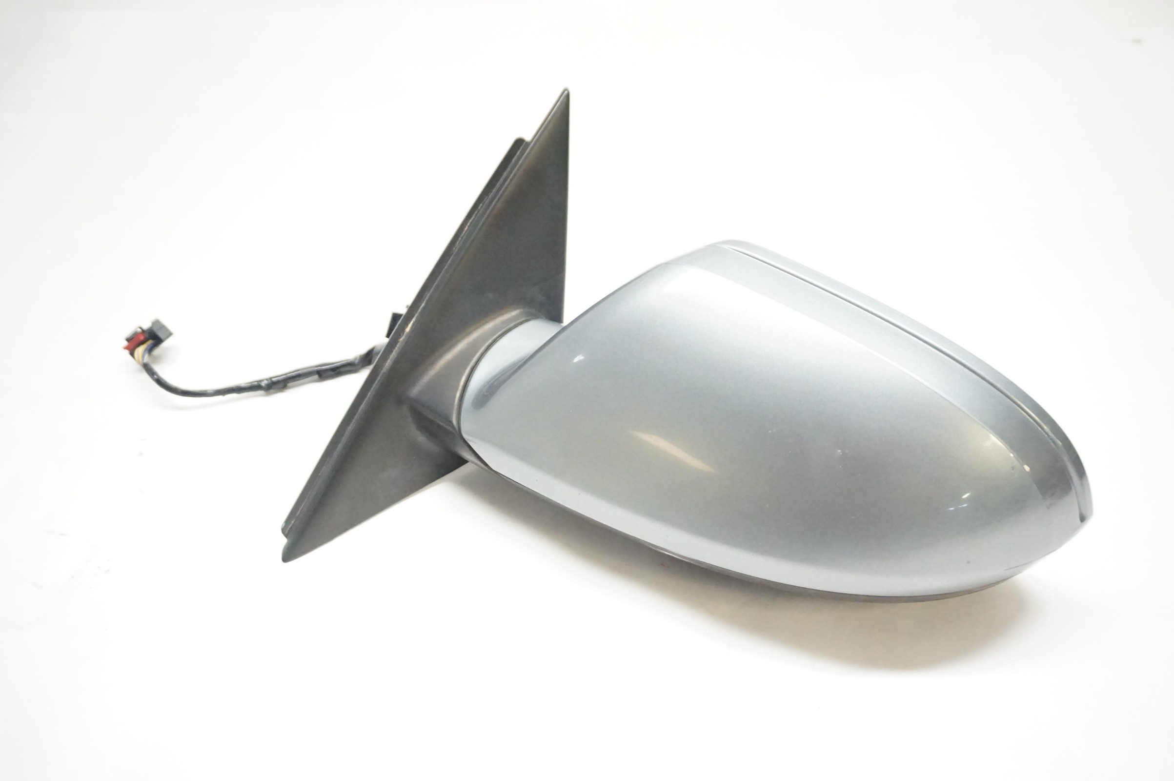 {{ data.manufacturerpartnumber }}